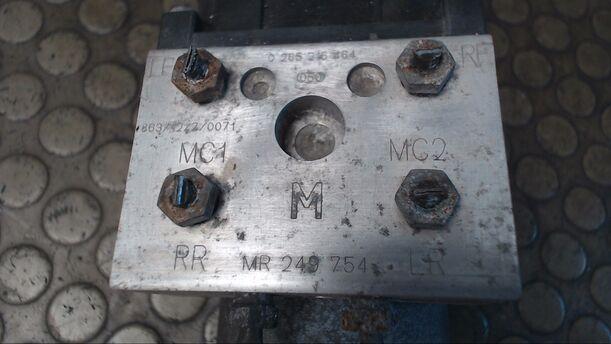 Foto: HAUPTBREMSAGGREGAT ABS eines Mitsubishi Carisma 1600