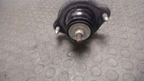 Foto: FEDERBEIN HINTEN LINKS eines Mitsubishi Carisma 1600