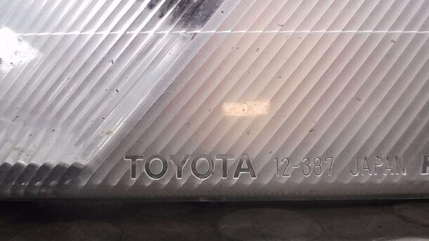 Foto: STANDLICHT LINKS eines Toyota Corolla 1.4 CLX