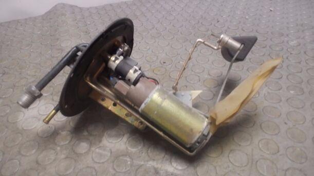 Foto: KRAFTSTOFFPUMPE eines Toyota Corolla 1.4 CLX