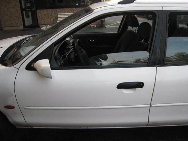 Foto: TÜR VORNE LINKS eines Ford Mondeo Turnier TD CLX