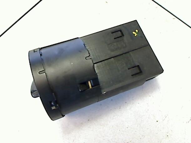 Foto: LICHTSCHALTER eines VW Polo