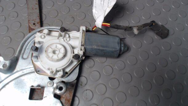 Foto: FENSTERHEBER ELEKTRISCH HINTEN RECHTS eines Ford Explorer