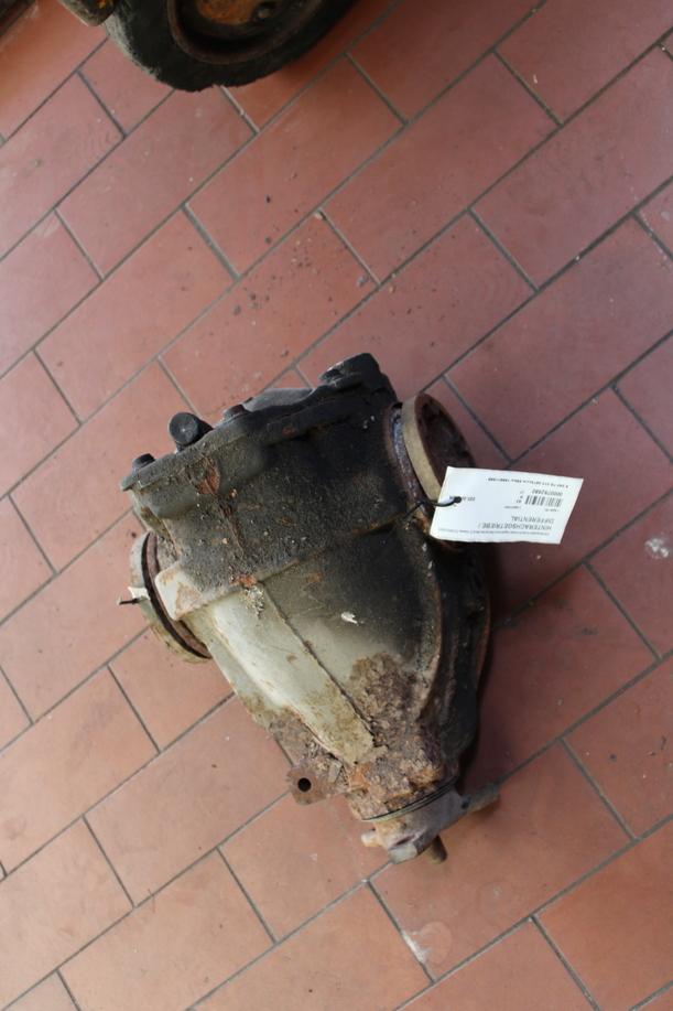 Foto: HINTERACHSGETRIEBE / DIFFERENTIAL eines Mercedes-Benz E 290 TD