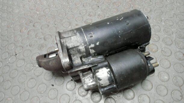 Foto: ANLASSER / STARTER ( SCHALTGETRIEBE ) eines Ford Sierra CLX