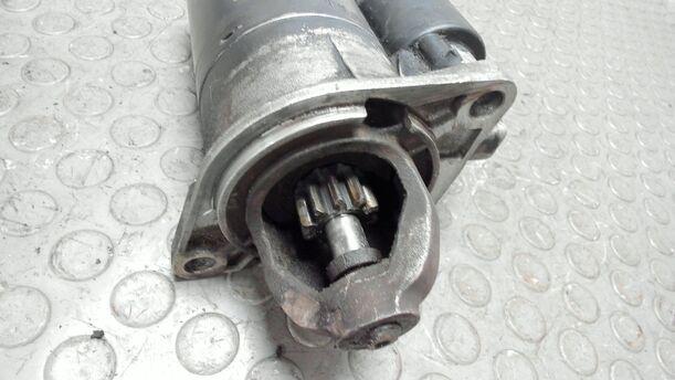 Foto: ANLASSER / STARTER ( SCHALTGETRIEBE ) eines Ford Sierra CLX
