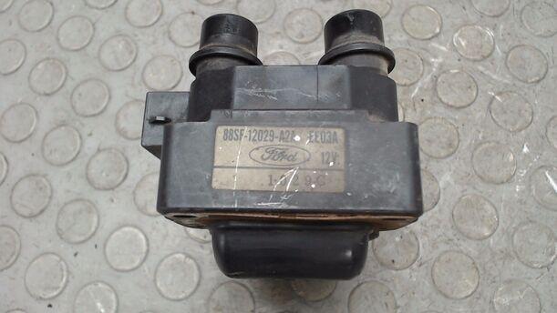 Foto: ZÜNDSPULE eines Ford Sierra CLX
