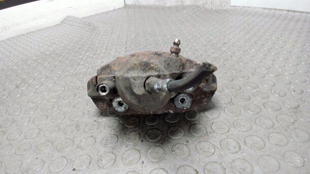 Foto: BREMSSATTEL VORN LINKS eines Ford Sierra CLX