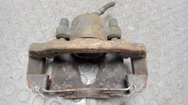 Foto: BREMSSATTEL VORN LINKS eines Ford Sierra CLX