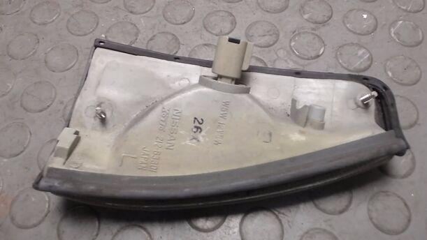Foto: STANDLICHT LINKS eines Nissan Micra CLX