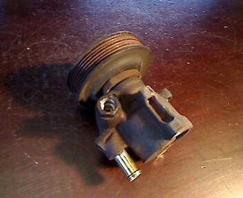 Foto: LENKGETRIEBEPUMPE eines Seat Arosa 1.4 MPI L