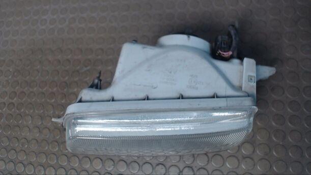 Foto: SCHEINWERFER LINKS eines Daihatsu Charade Aut. CLX
