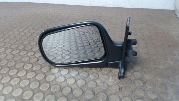 Foto: AUSSENSPIEGEL LINKS AUSSENVERSTELLBAR eines Daihatsu Charade Aut. CLX