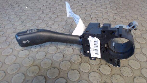 Foto: BLINKSCHALTER/KOMBISCHALTER eines VW Passat Variant 1.6 CLX