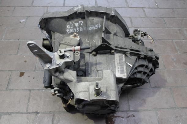 Foto: SCHALTGETRIEBE 5-GANG eines Renault Laguna Grandtour 2.2 dT CLX