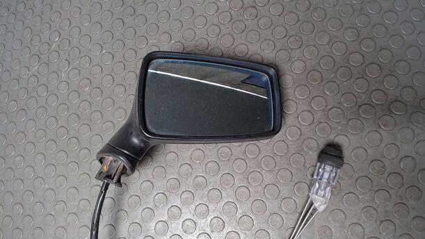 Foto: AUSSENSPIEGEL MECH. INNENVERSTELLBAR RECHTS eines Audi 80 CLX