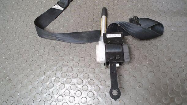 Foto: SICHERHEITSGURT VORN LINKS eines Nissan Primera 1.6 CLX