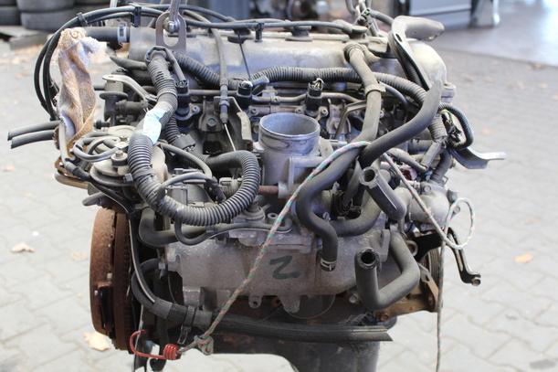 Foto: MOTOR GA16 eines Nissan Primera 1.6 CLX