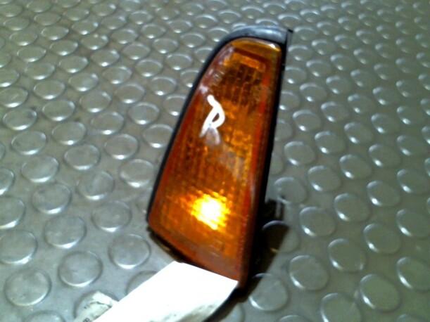 Foto: BLINKER / BLINKLEUCHTE RECHTS eines Fiat Cinquecento 0.9 i.e. CLX