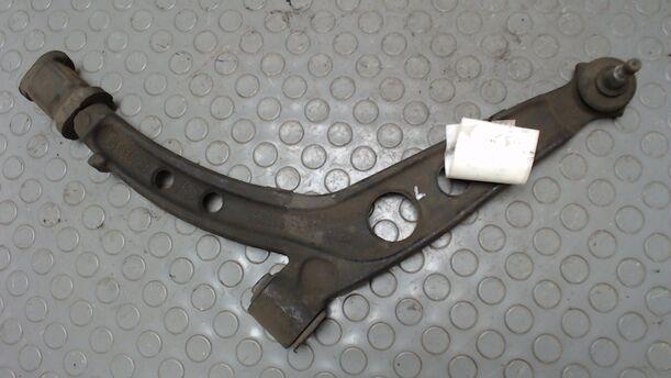 Foto: QUERLENKER VORN LINKS eines Fiat Cinquecento 0.9 i.e. CLX