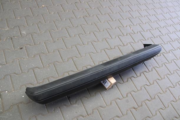Foto: STOßSTANGE / STOSSFÄNGER HINTEN eines VW GOLF L CLX