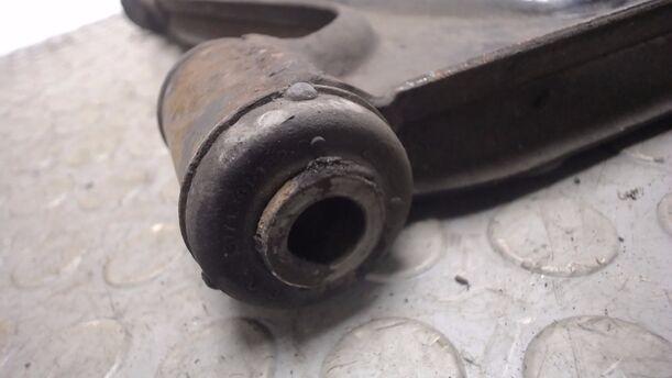 Foto: QUERLENKER LINKS (17mm Traggelenk) eines VW GOLF L CLX
