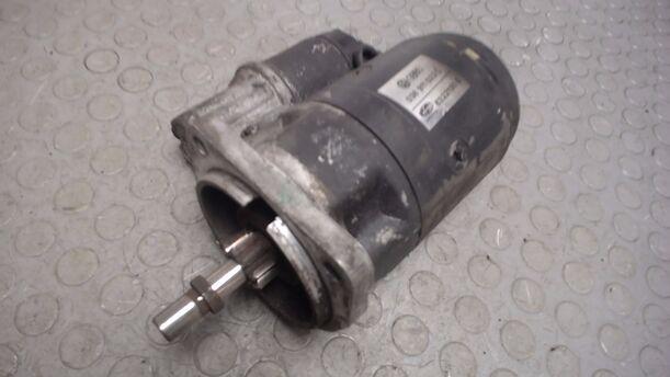 Foto: ANLASSER / STARTER eines VW GOLF L CLX