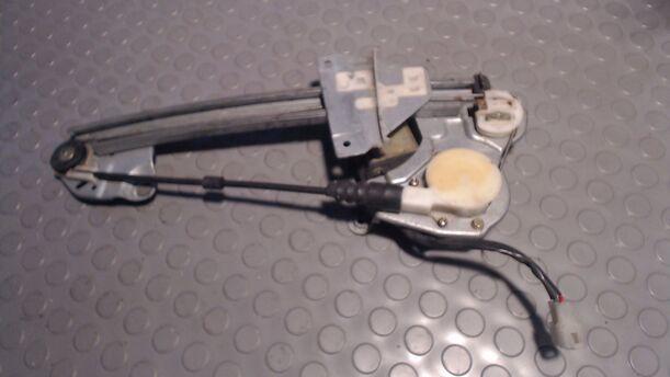 Foto: FENSTERHEBER ELEKTR HINTEN LINKS eines Mazda 626 2.0i CLX