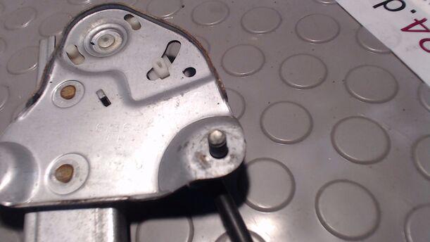 Foto: FENSTERHEBER ELEKTR HINTEN LINKS eines Mazda 626 2.0i CLX