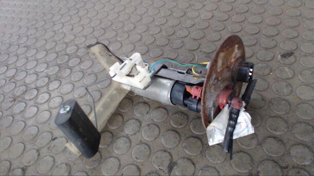 Foto: KRAFTSTOFFPUMPE eines Ford Mondeo Turnier CLX