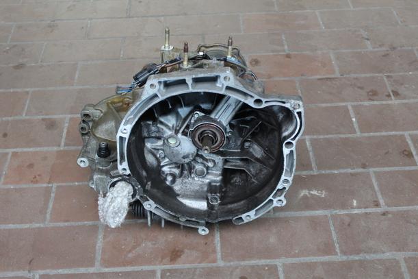 Foto: SCHALTGETRIEBE 5-GANG eines Ford Fiesta CLX