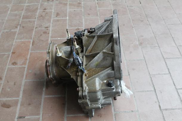 Foto: SCHALTGETRIEBE 5-GANG eines Ford Fiesta CLX