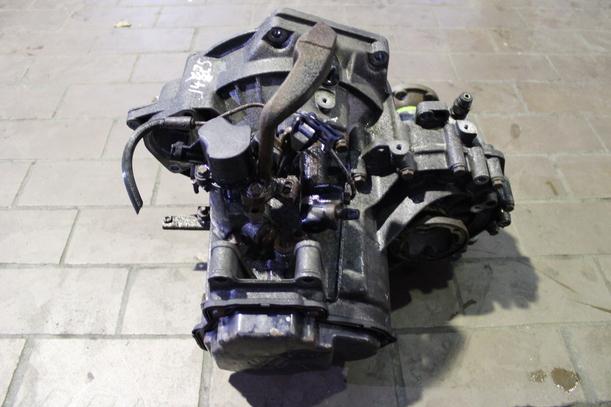 Foto: SCHALTGETRIEBE 5-GANG ASD eines VW Golf 1.9 TDI CLX