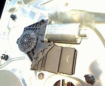 Foto: FENSTERHEBER ELEKTRISCH HR eines VW Passat 1.8 5V
