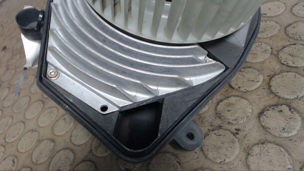 Foto: HEIZUNGSGEBLÄSE eines VW Passat 1.8 5V