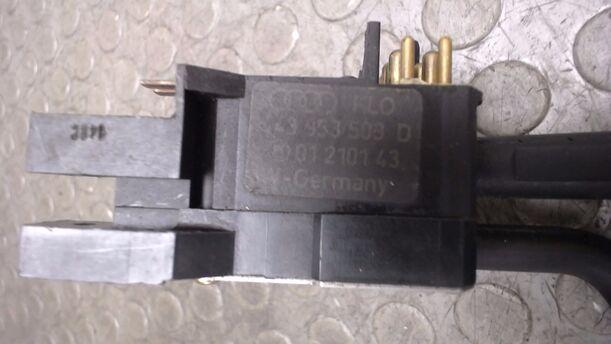 Foto: KOMBISCHALTER /WISCHERSCHALTER eines Audi 100 2.3 E CLX