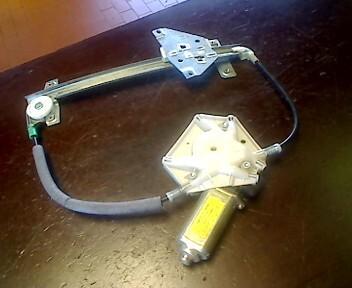 Foto: FENSTERHEBER ELEKTRISCH HINTEN LINKS eines Volvo V40 1.6