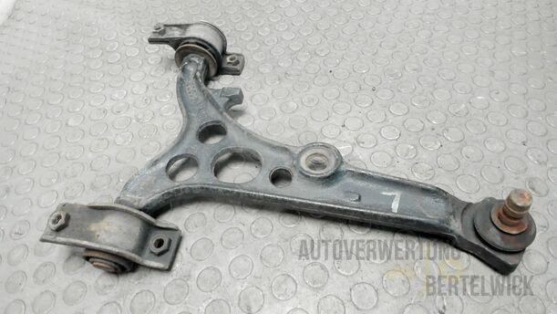 Foto: QUERLENKER VORNE LINKS eines Alfa Romeo 145 1.4 Twin Spark CLX