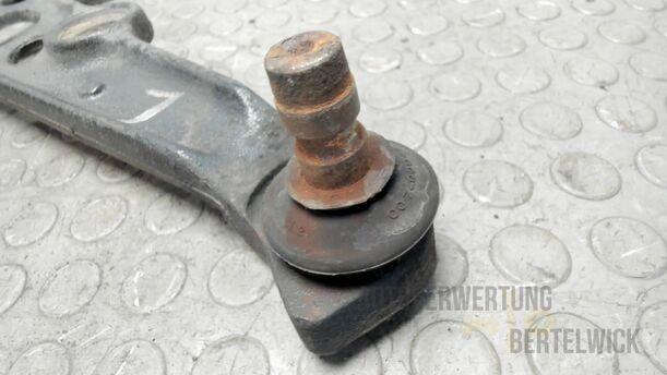 Foto: QUERLENKER VORNE LINKS eines Alfa Romeo 145 1.4 Twin Spark CLX