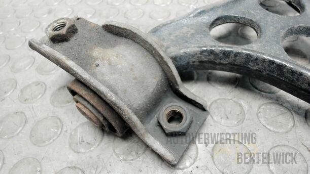 Foto: QUERLENKER VORNE LINKS eines Alfa Romeo 145 1.4 Twin Spark CLX