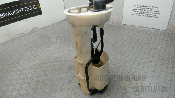 Foto: KRAFTSTOFFPUMPE eines Alfa Romeo 145 1.4 Twin Spark CLX