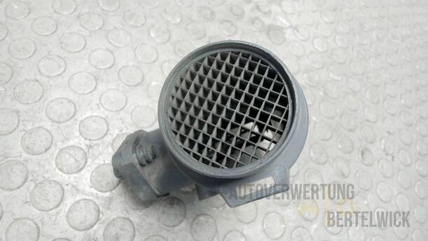 Foto: LUFTMASSENMESSER eines Alfa Romeo 145 1.4 Twin Spark CLX