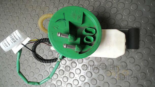 Foto: KRAFTSTOFFPUMPE eines Nissan Primera Traveller 1.8