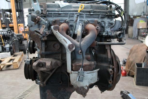 Foto: MOTOR eines Nissan Sunny CLX