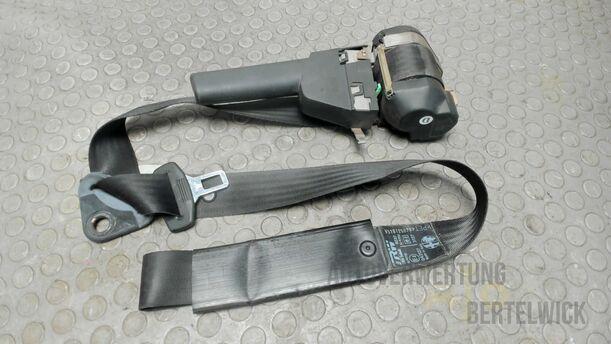 Foto: SICHERHEITSGURT VORNE RECHTS eines Alfa Romeo 145 1.4 Twin Spark CLX