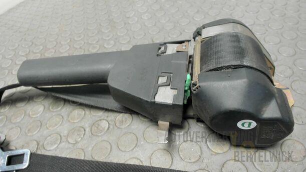 Foto: SICHERHEITSGURT VORNE RECHTS eines Alfa Romeo 145 1.4 Twin Spark CLX