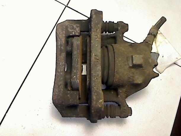 Foto: BREMSSATTEL VORN LINKS eines Volvo 460 1.8i