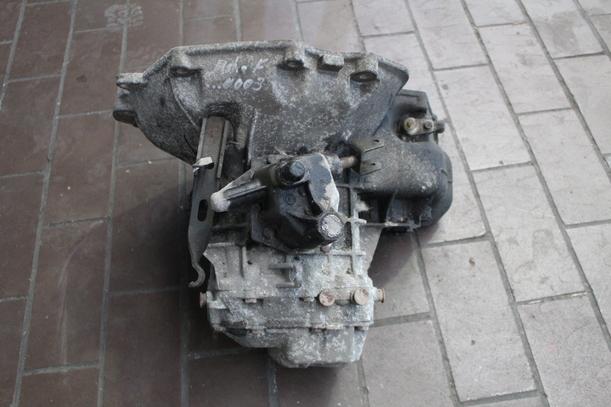 Foto: SCHALTGETRIEBE 5-GANG eines Opel Astra Caravan TD (D) CLX