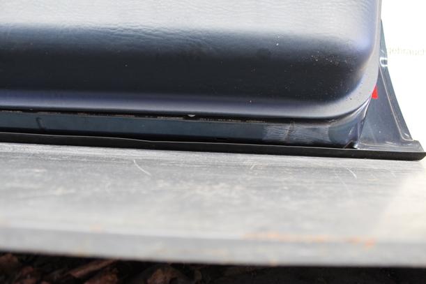 Foto: TÜR VORNE RECHTS eines Audi 100 2.3 E CLX