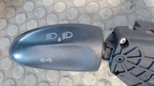 Foto: KOMBISCHALTER eines VW Sharan 1.9 TDI